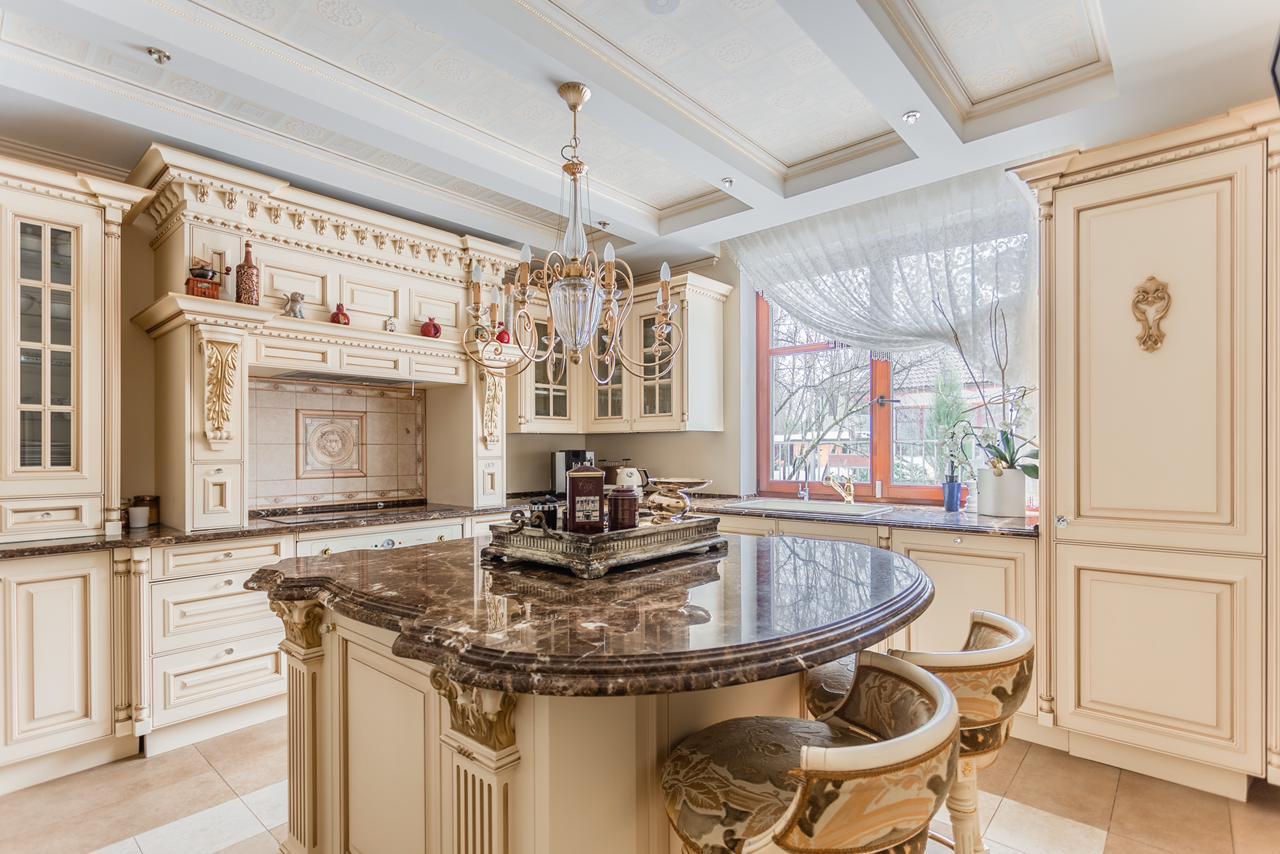 Тайм-1: дом площадью 800 кв.м на участке 25 сот. | ID 32006