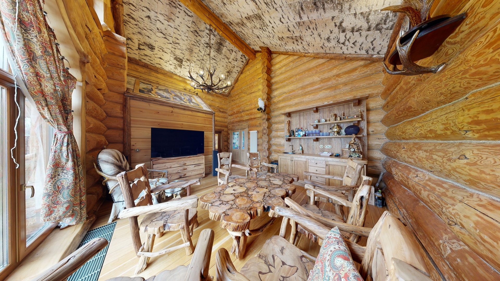 Николо Урюпино: деревянный дом площадью 400 кв.м на участке 18.7 сот. | ID 33028