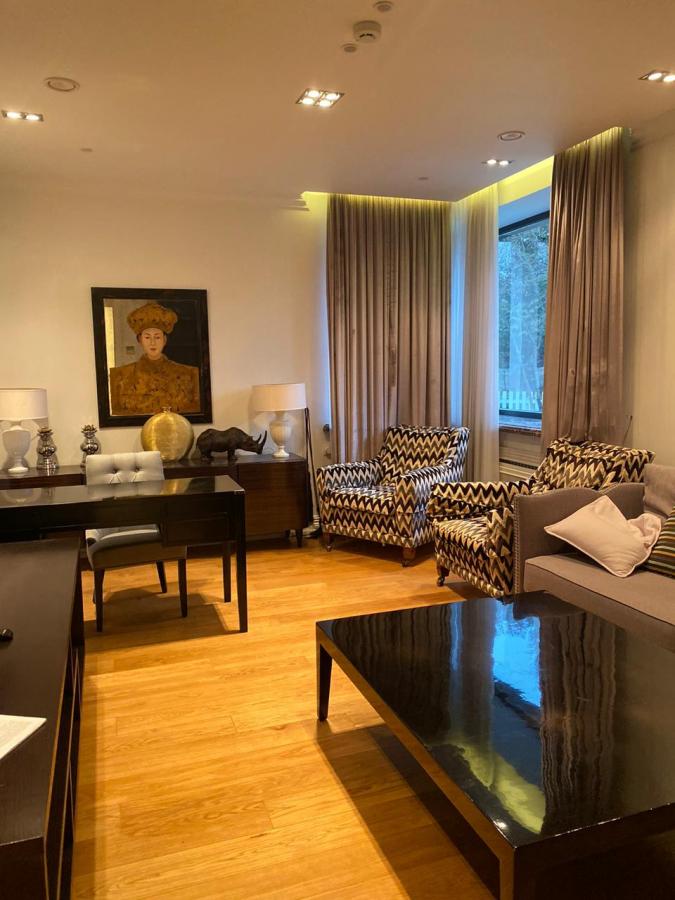 Резиденции Бенилюкс: дом площадью 400 кв.м на участке 22 сот. | ID 33207