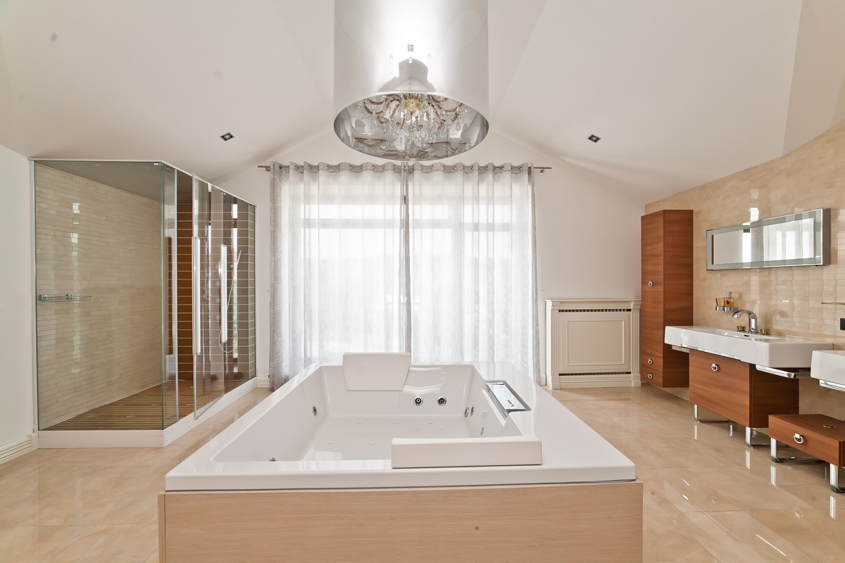 Резиденции Бенилюкс: дом площадью 400 кв.м на участке 22 сот. | ID 33207