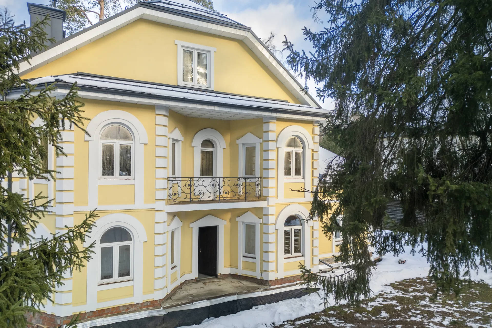 Сареево 39 (Малое Сареево): дом площадью 500 кв.м на участке 25 сот. | ID 33743
