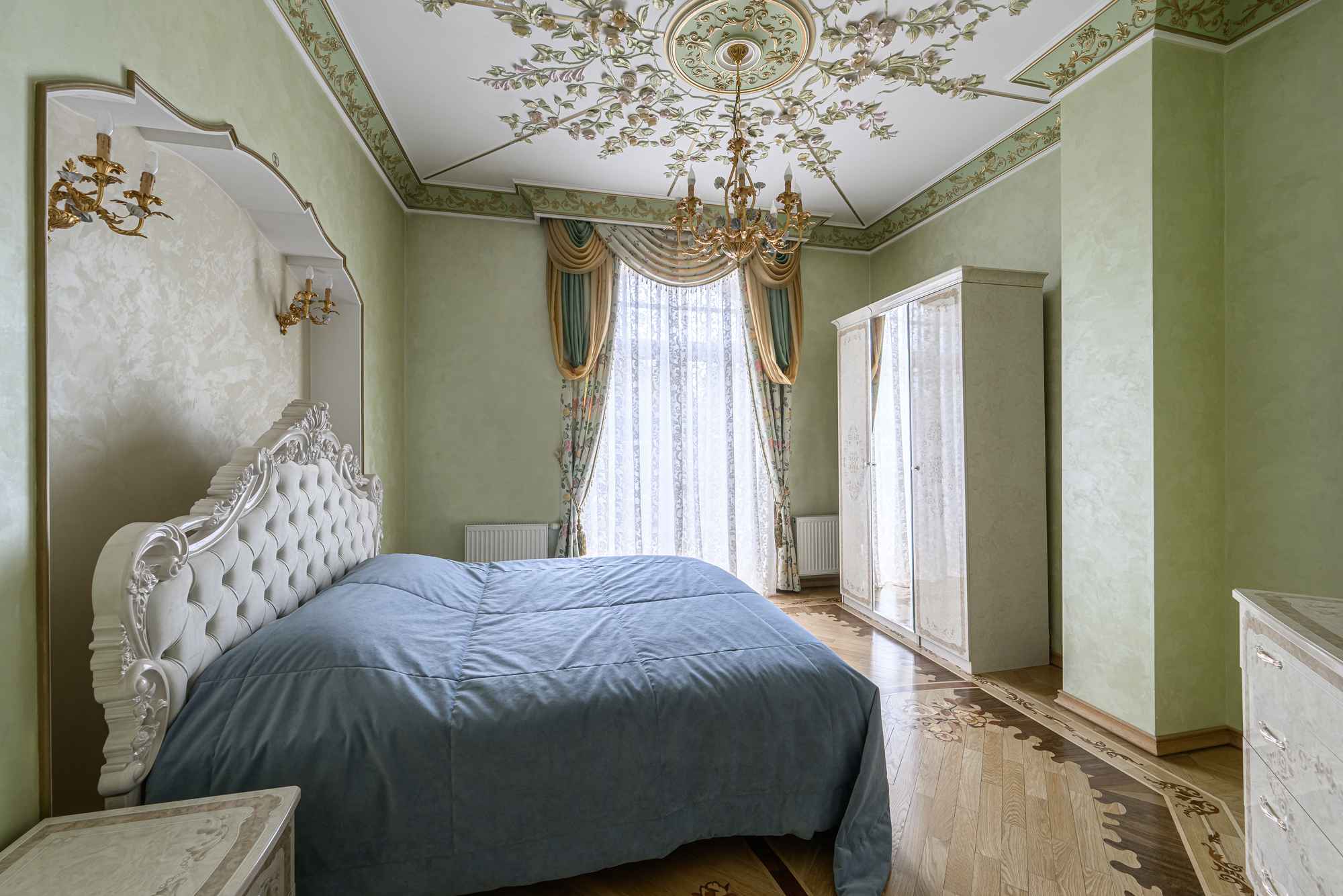 Третья Охота: дом площадью 1778 кв.м на участке 28 сот. | ID 33748