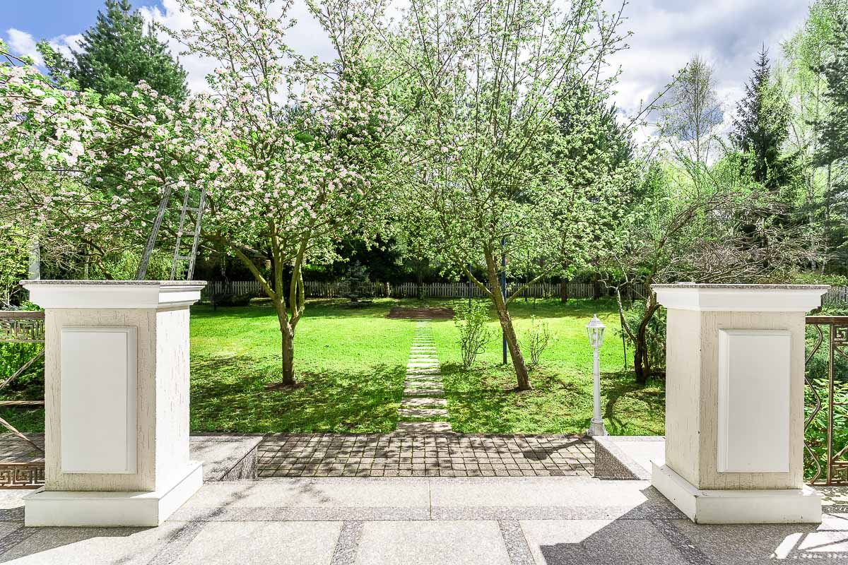 Резиденции Бенилюкс: дом площадью 550 кв.м на участке 21 сот. | ID 33785