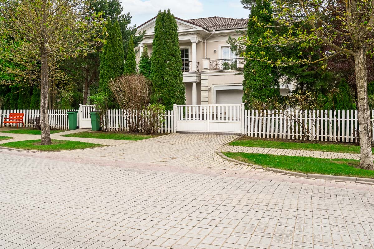 Резиденции Бенилюкс: дом площадью 550 кв.м на участке 21 сот. | ID 33785