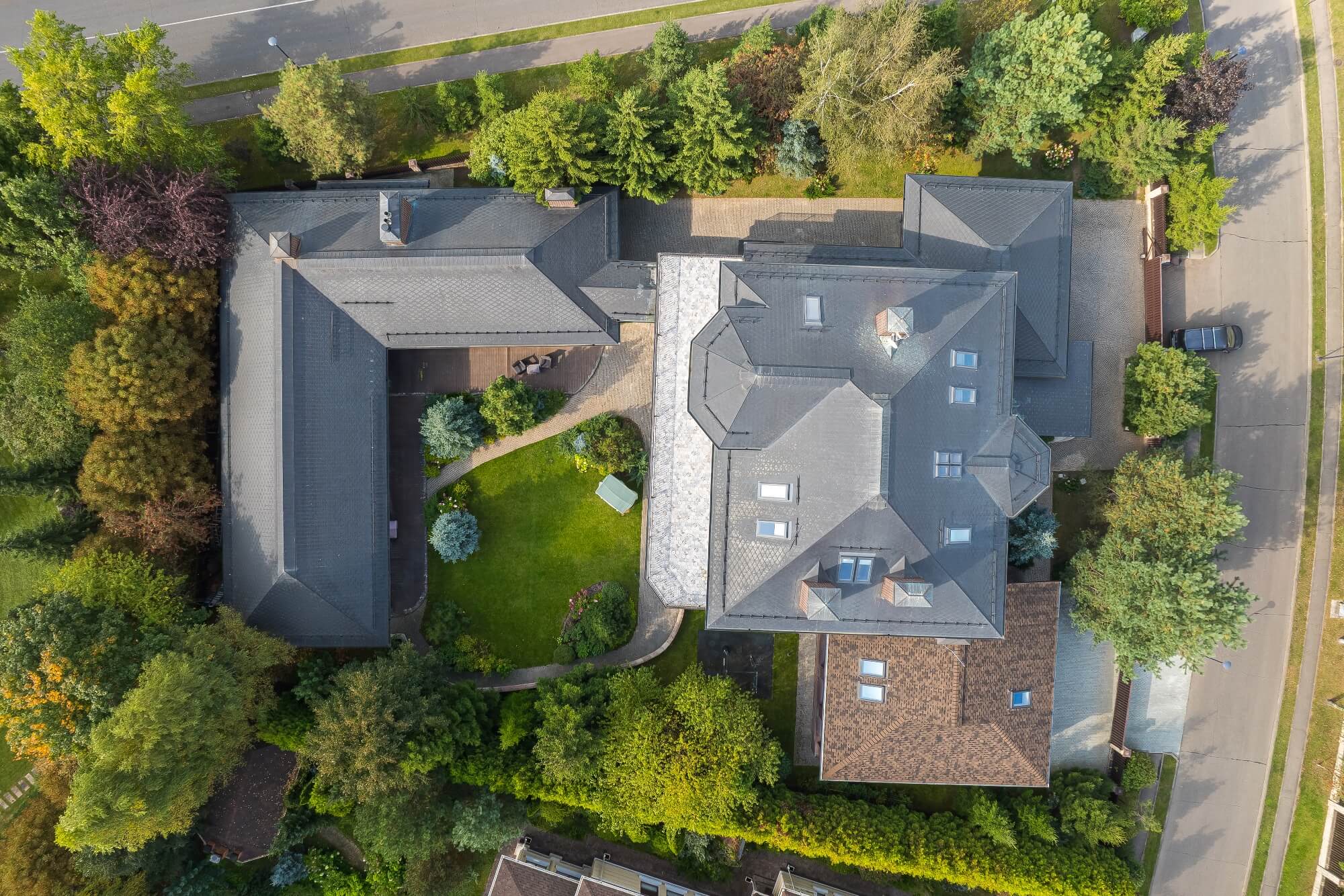 Павлово: дом площадью 1500 кв.м на участке 24 сот. | ID 33786