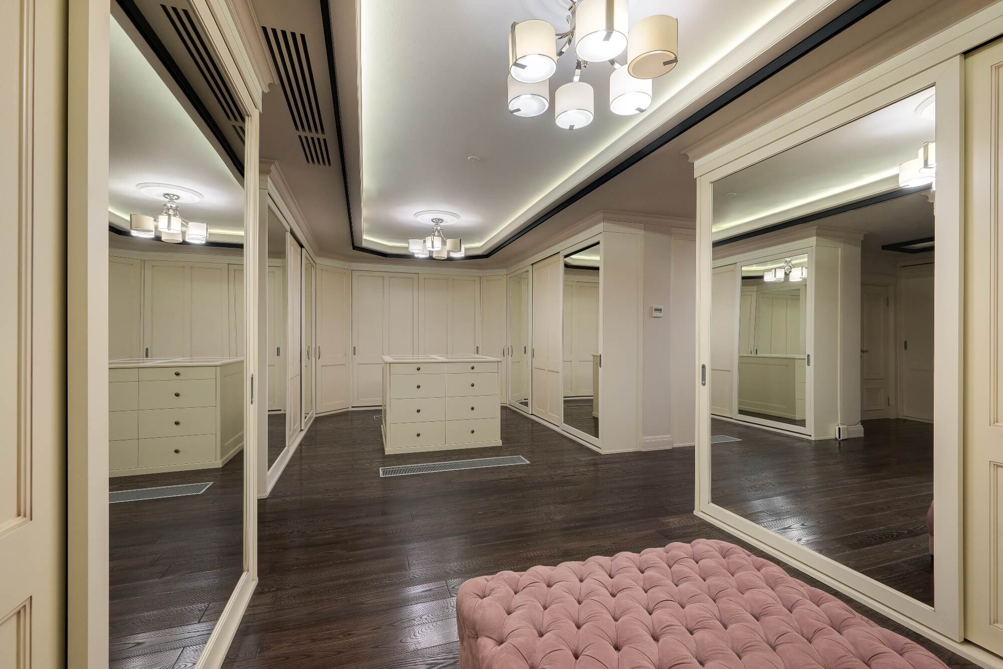 Павлово: дом площадью 1500 кв.м на участке 24 сот. | ID 33786