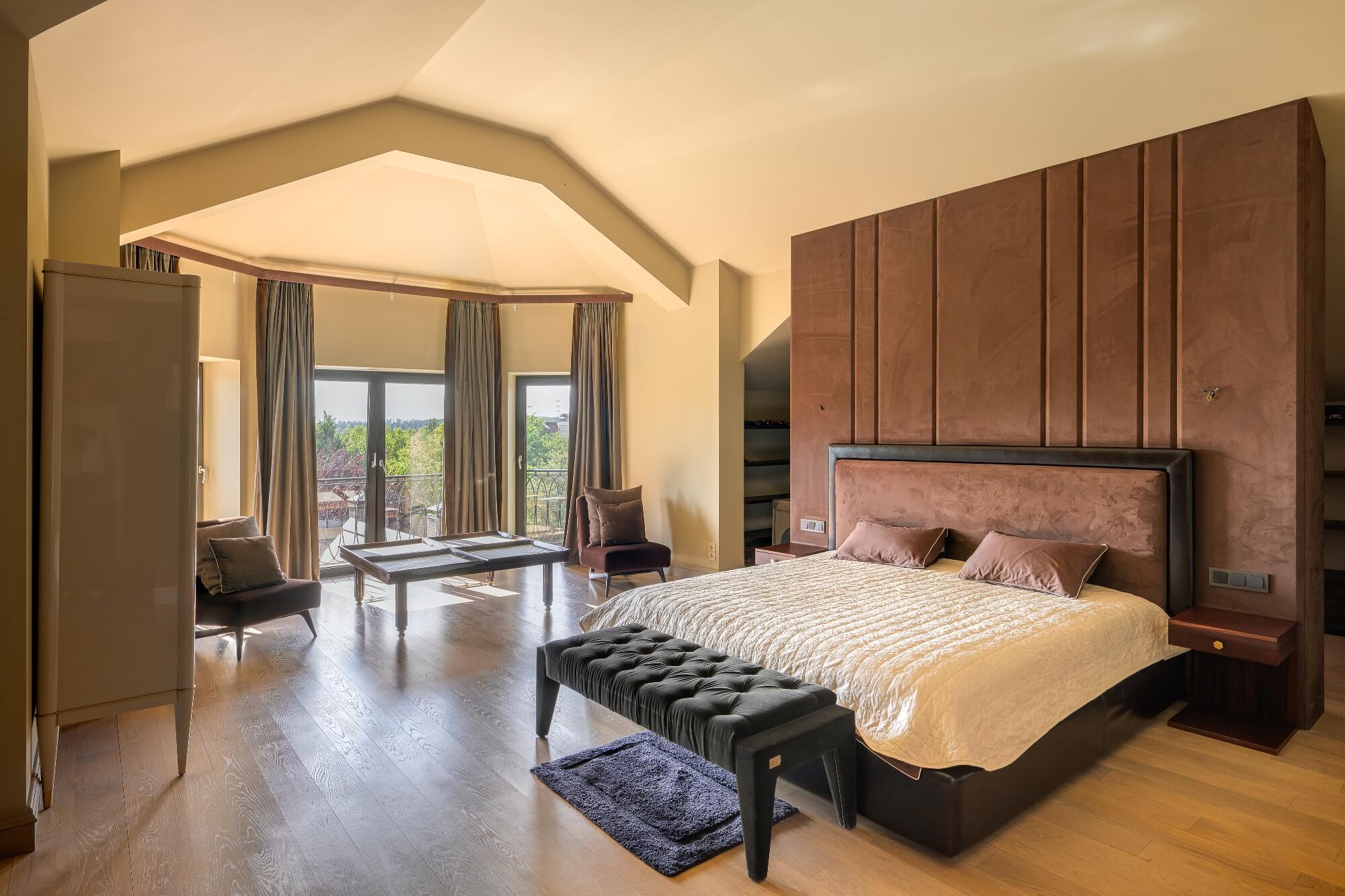 Павлово: дом площадью 1500 кв.м на участке 24 сот. | ID 33786