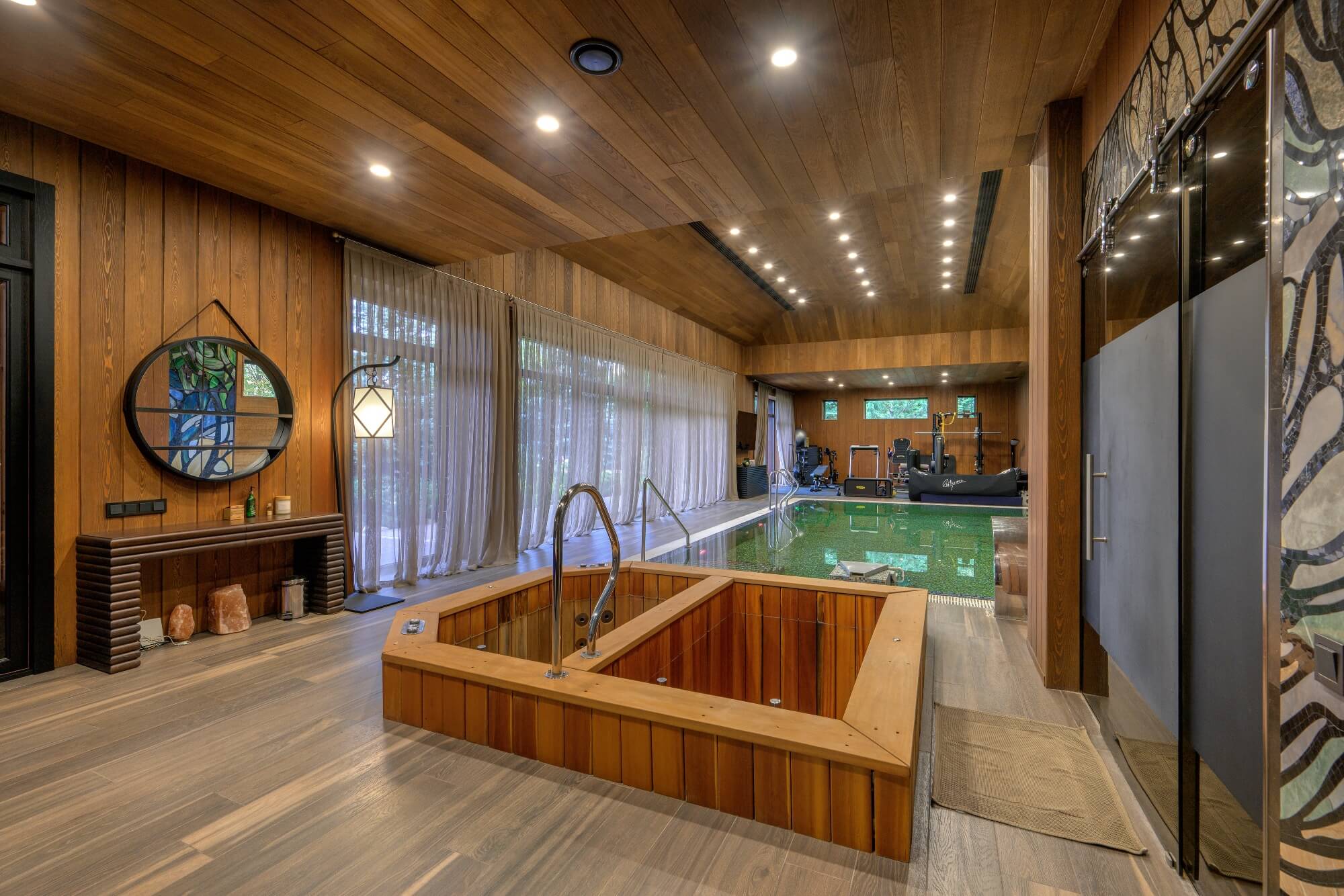 Павлово: дом площадью 1500 кв.м на участке 24 сот. | ID 33786