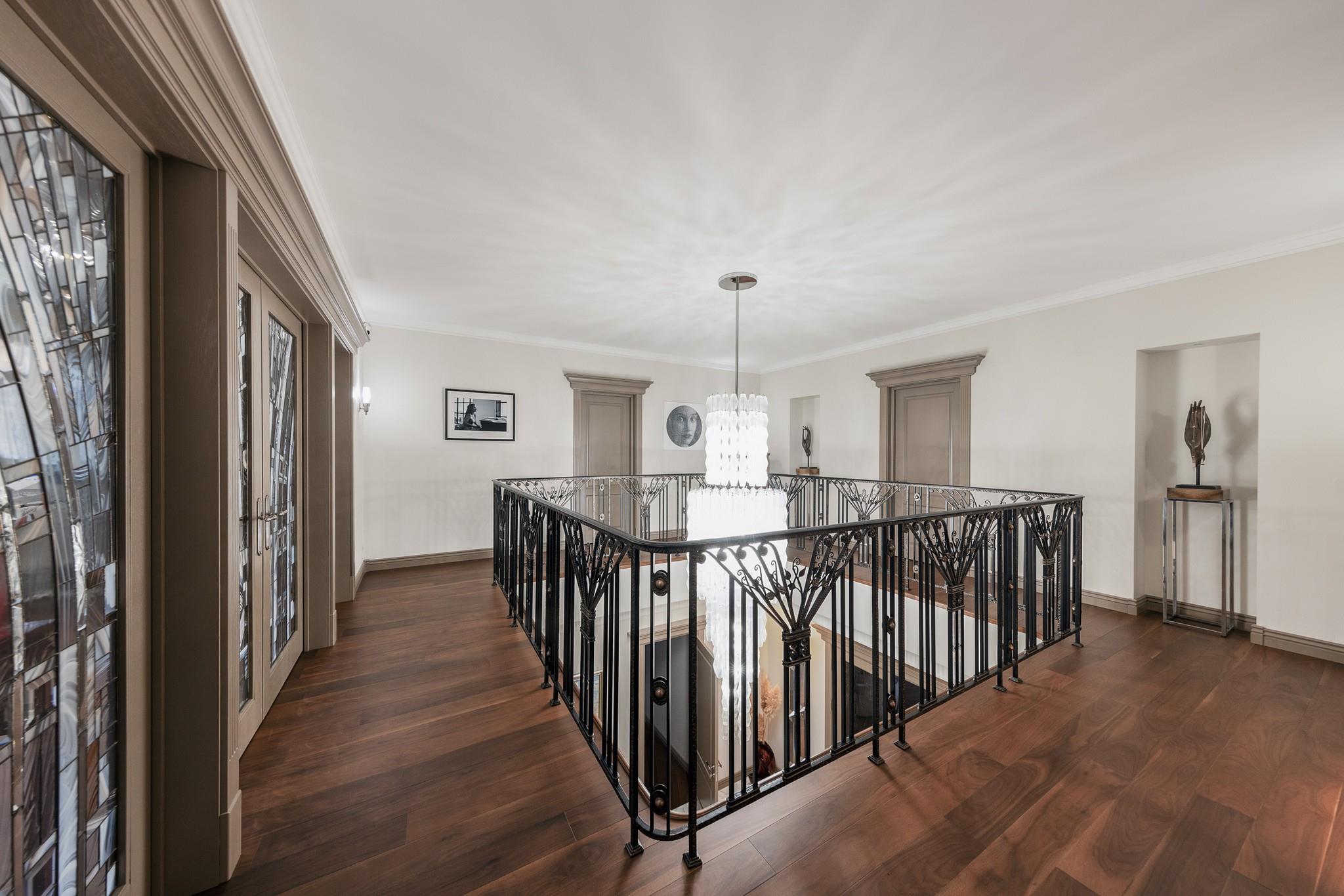 Изумрудный Век: дом площадью 1100 кв.м на участке 30 сот. | ID 33791