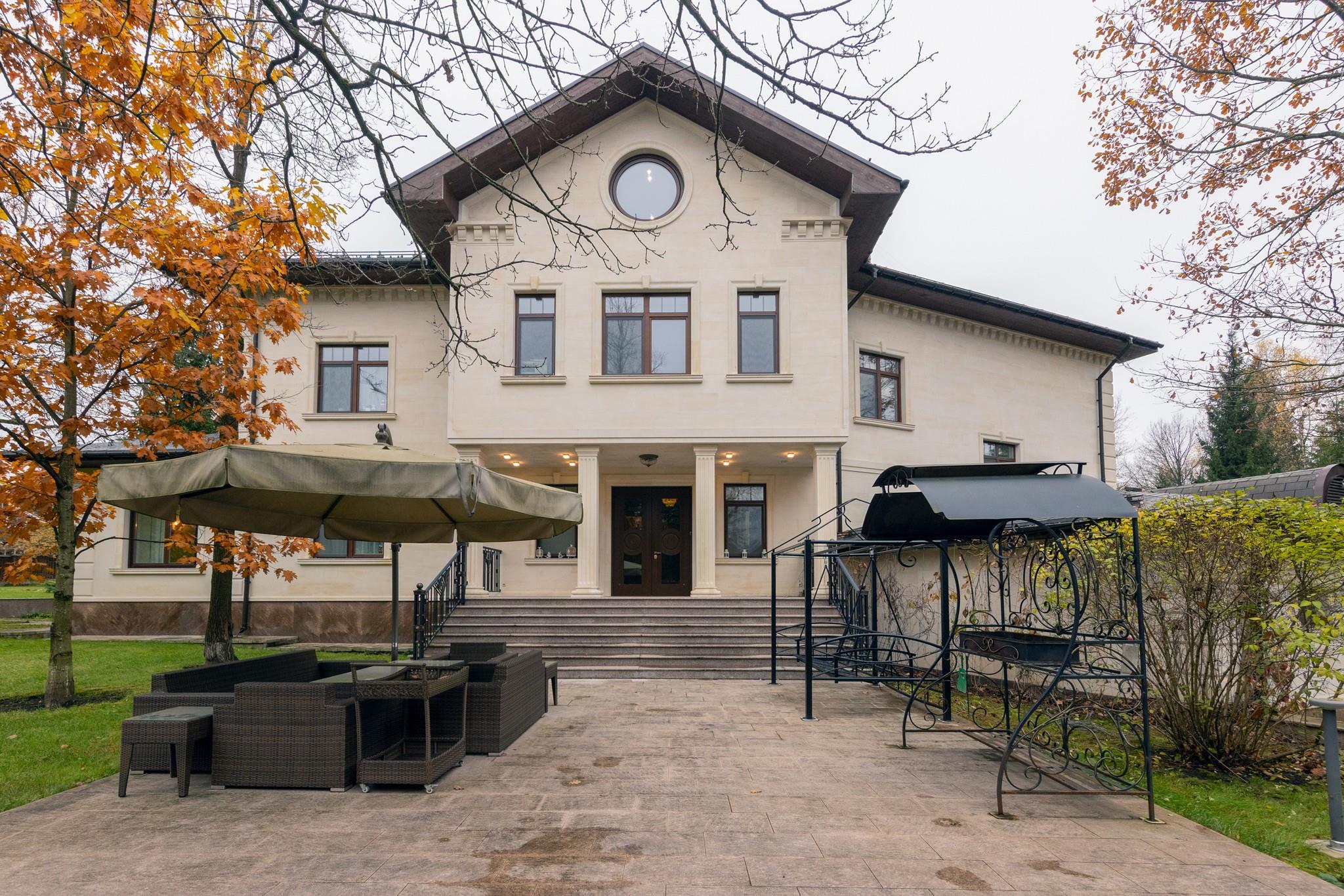 Изумрудный Век: дом площадью 1100 кв.м на участке 30 сот. | ID 33791