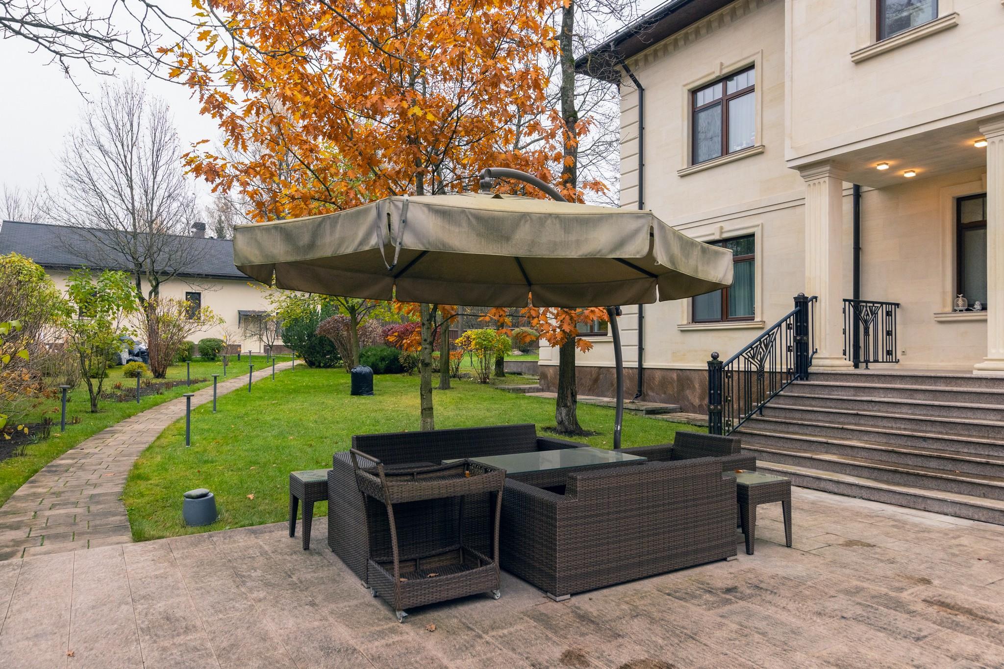 Изумрудный Век: дом площадью 1100 кв.м на участке 30 сот. | ID 33791