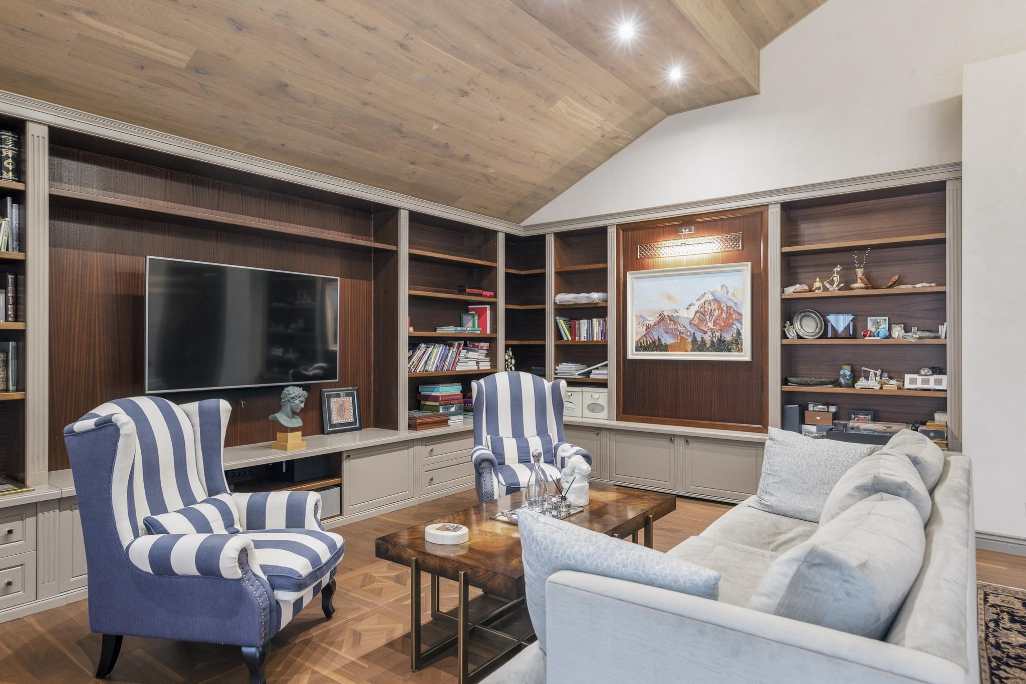 Изумрудный Век: дом площадью 1100 кв.м на участке 30 сот. | ID 33791