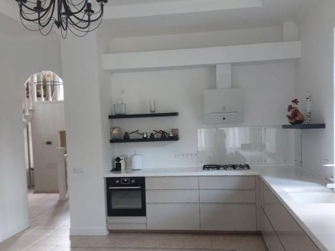 Жуковка: дом площадью 800 кв.м на участке 18 сот. | ID 33780