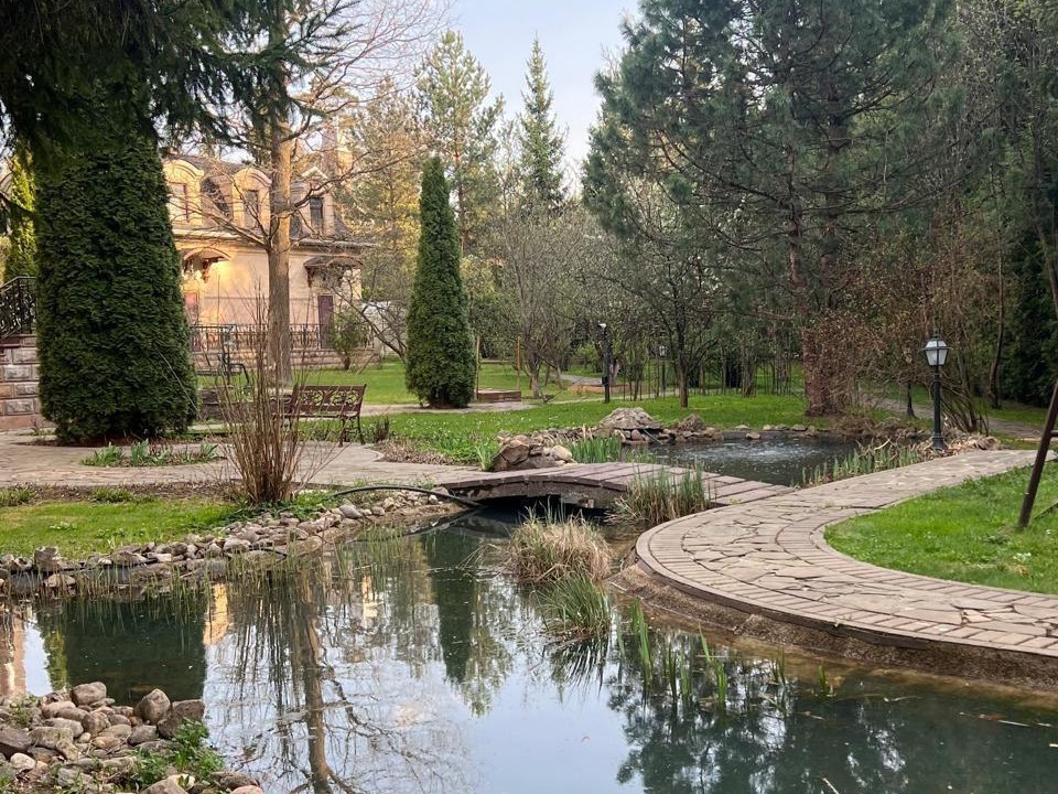 Николино: дом площадью 900 кв.м на участке 35 сот. | ID 33797