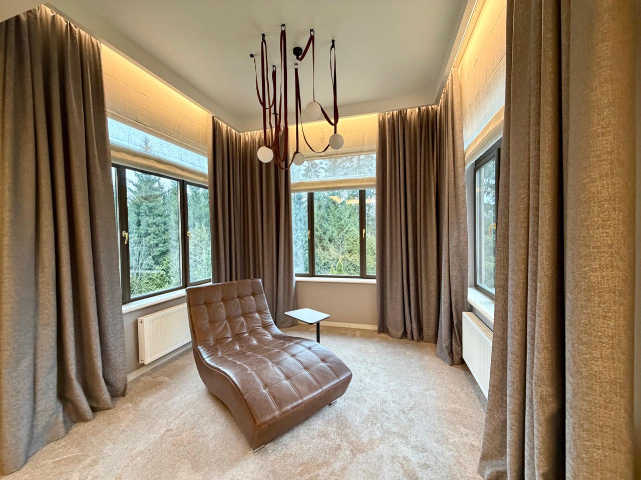 Николино: дом площадью 900 кв.м на участке 35 сот. | ID 33797