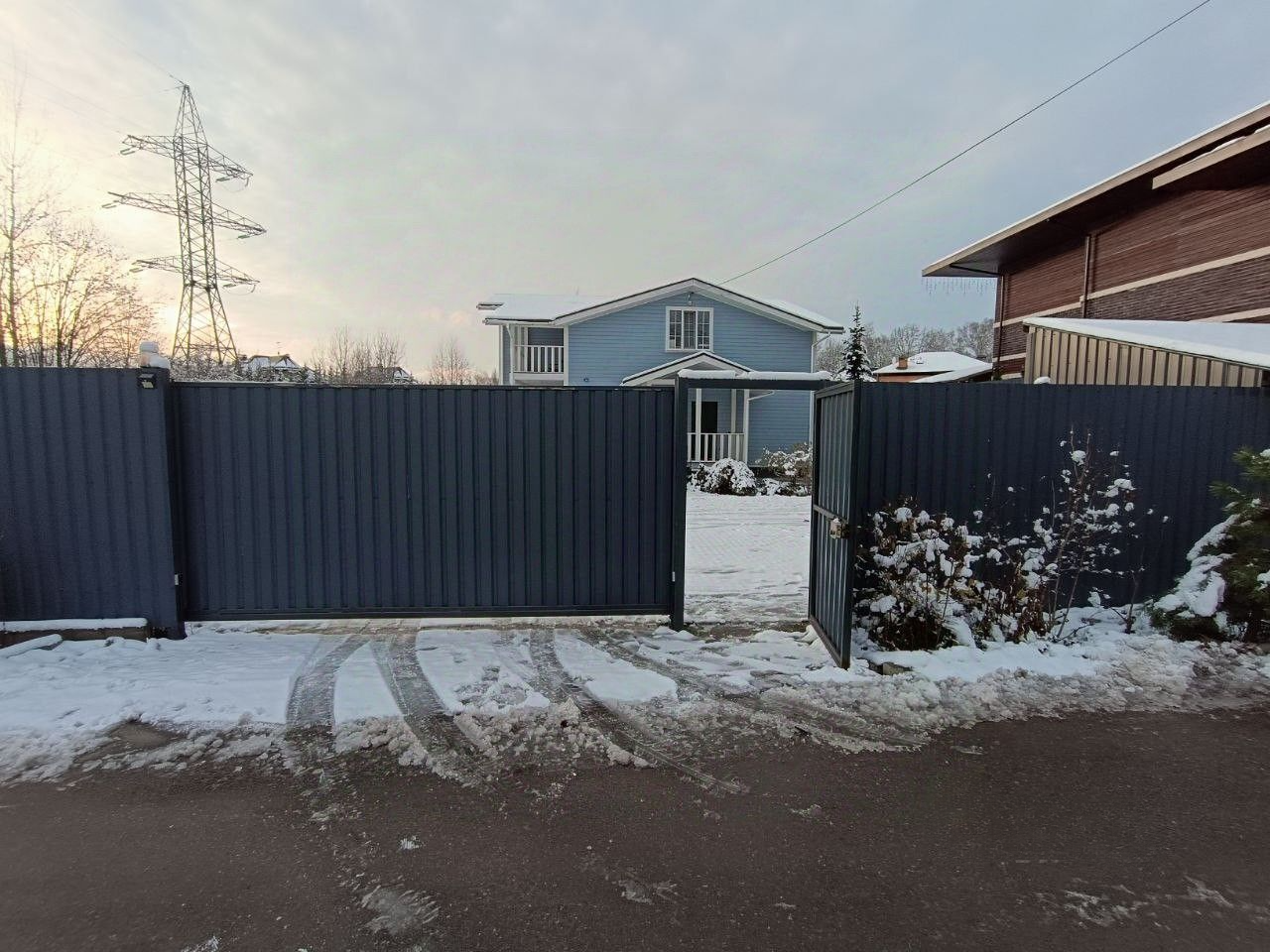 Горки-2 СНТ: деревянный дом площадью 314 кв.м на участке 10 сот. | ID 33814
