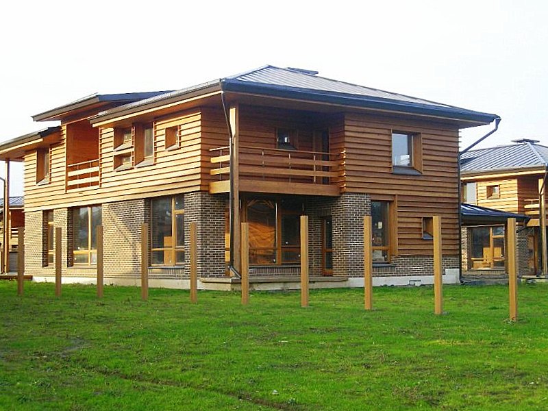 Борисково: деревянный дом площадью 339 кв.м на участке 12 сот. | ID 10122