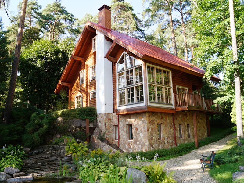 Николина Гора: деревянный дом площадью 1000 кв.м на участке 145 сот. | ID 28687