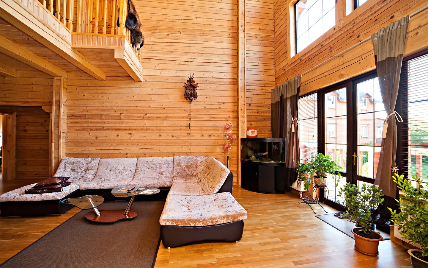 Маслово: деревянный дом площадью 300 кв.м на участке 15 сот. | ID 20304
