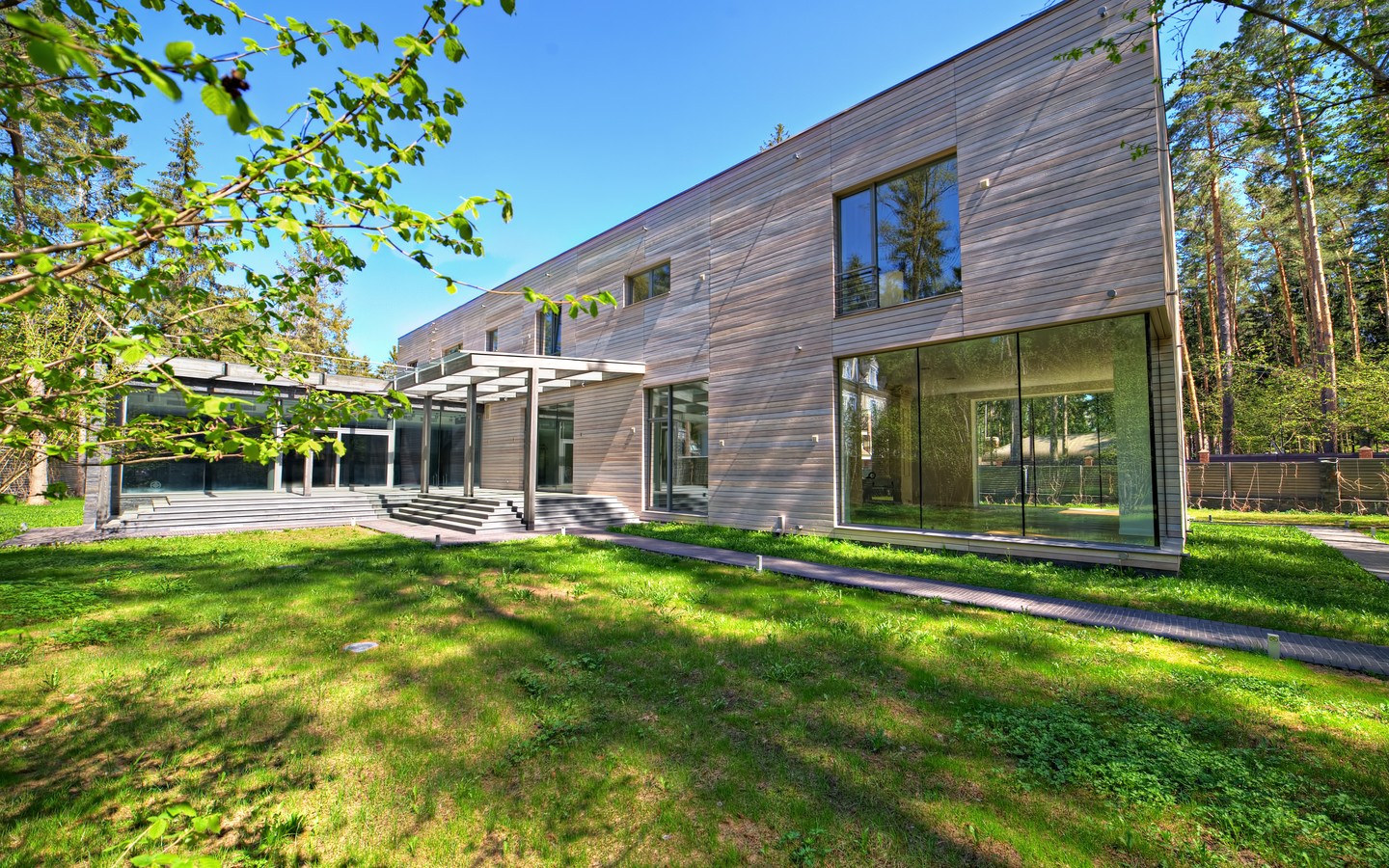 Риита: дом площадью 1200 кв.м на участке 48 сот. | ID 30363