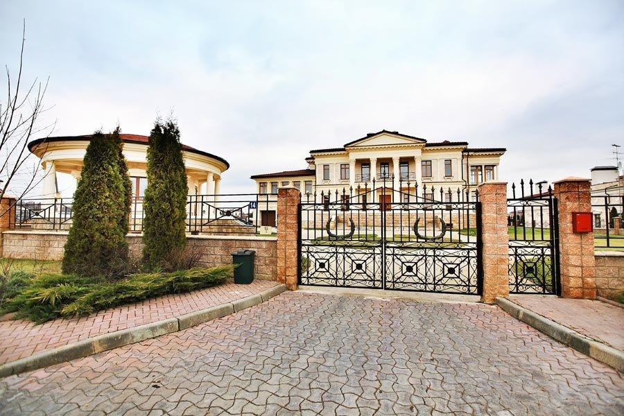 Резиденция Монолит: дом площадью 1200 кв.м на участке 55 сот. | ID 31593